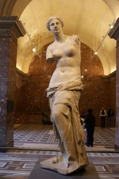 Скульптуры Лувра: фото и описание