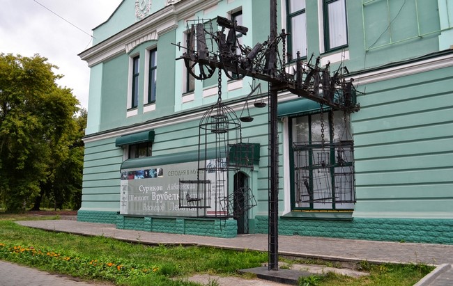 Скульптуры в Омске: фото, описание