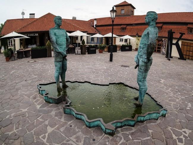 Скульптуры в Праге